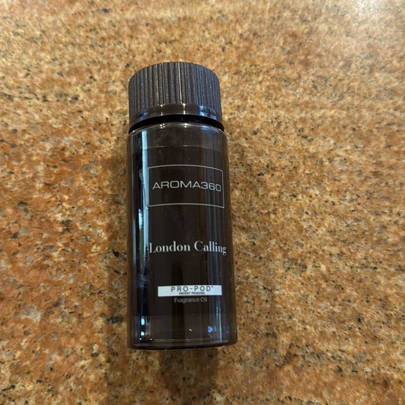 Aroma360 Pro-Pod London Calling. Bundle with other Aroma360 pods for a % off - Picture 2 of 5
